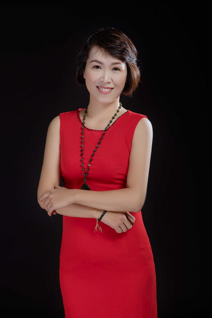 anh doanh nhan nu 13